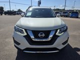 Used 2017 Nissan Rogue SV image 3