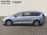 Used 2019 Chrysler Pacifica Touring-L image 2