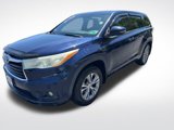Used 2014 Toyota Highlander LE image 2