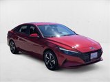 Used 2023 Hyundai Elantra SEL w/ Convenience Package image 3