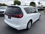 Certified 2022 Chrysler Pacifica Touring-L image 6