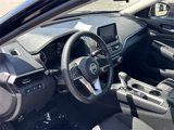 Used 2022 Nissan Altima 2.5 SV image 2