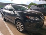 Used 2018 Nissan Rogue Sport SV image 3