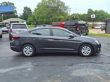 Used 2020 Hyundai Elantra SE image 2