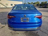 Used 2022 Volkswagen Jetta SEL image 3