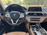 Used 2022 BMW 740i w/ Premium Package image 3