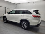 Used 2019 Toyota Highlander XLE image 3