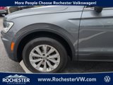 Used 2019 Volkswagen Tiguan SE image 2