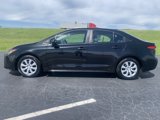 Used 2021 Toyota Corolla LE image 2
