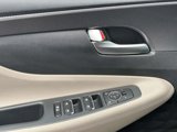 Used 2019 Hyundai Santa Fe SEL image 5