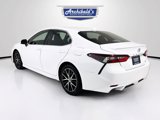 Used 2022 Toyota Camry SE image 4