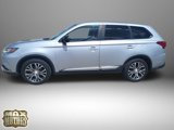 Used 2016 Mitsubishi Outlander ES image 2