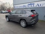 Used 2021 Toyota RAV4 LE image 5