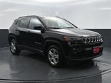 Used 2024 Jeep Compass Latitude image 4