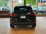 Used 2017 Porsche Cayenne S image 5