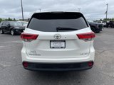 Used 2017 Toyota Highlander Plus image 6