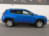 Used 2022 Jeep Compass Latitude image 3