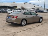Used 2022 Chevrolet Malibu LT image 3
