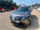 Used 2024 Nissan Rogue SV image 2