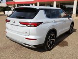 Used 2023 Mitsubishi Outlander SE image 4