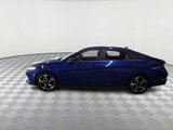 Used 2023 Hyundai Elantra Limited image 2
