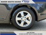 Used 2016 Chevrolet Cruze LT image 4
