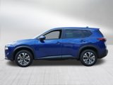 Used 2023 Nissan Rogue SV image 4
