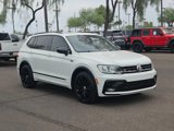 Used 2020 Volkswagen Tiguan SE R-Line image 3