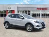 Certified 2022 Nissan Rogue Sport SV image 2