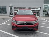 Used 2022 Volkswagen Tiguan SE image 2