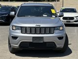 Used 2018 Jeep Grand Cherokee Altitude image 2