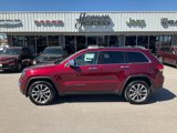 Used 2018 Jeep Grand Cherokee Limited w/ Luxury Group II image 2