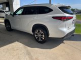 Used 2022 Toyota Highlander XLE image 5