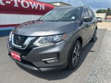 Used 2018 Nissan Rogue SL image 2