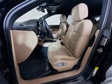 Certified 2023 Porsche Macan image 5