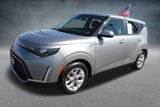 Used 2023 Kia Soul LX w/ LX Technology Package image 3