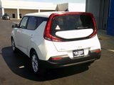 Used 2022 Kia Soul LX w/ Technology Package image 3