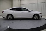 Used 2022 Chevrolet Malibu LT image 2