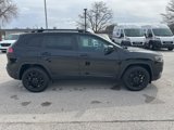 Used 2023 Jeep Cherokee Altitude Lux image 5