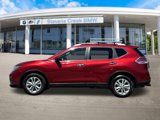 Used 2015 Nissan Rogue SV image 2