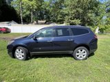 Used 2017 Chevrolet Traverse LT w/ Style and Technology Package image 2