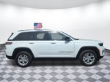 Used 2023 Jeep Grand Cherokee Limited image 2