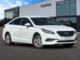 Used 2016 Hyundai Sonata SE image 2