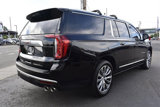 Used 2023 GMC Yukon XL Denali w/ Denali Reserve Package image 5
