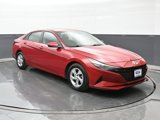Used 2021 Hyundai Elantra SE image 2