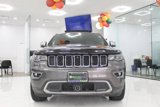 Used 2019 Jeep Grand Cherokee Limited w/ Luxury Group II image 2