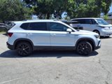 Used 2022 Volkswagen Taos SE image 3