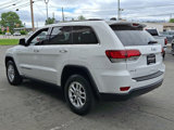 Used 2020 Jeep Grand Cherokee Laredo image 4