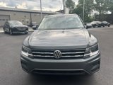 Used 2021 Volkswagen Tiguan SE w/ Panoramic Sunroof Package image 2