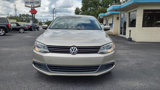 Used 2013 Volkswagen Jetta SE image 2
